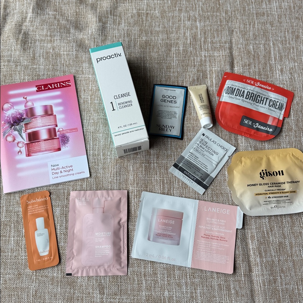 Skincare Sample Pack - Picture 3 of 3